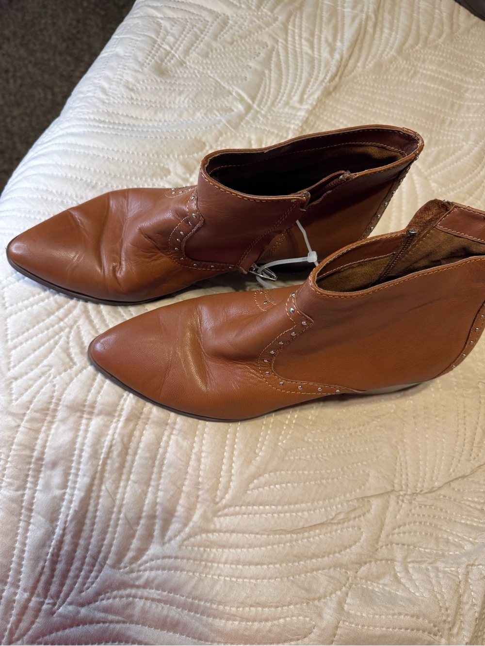 Dolce Vita brown leather studded ankle booties Sz 11